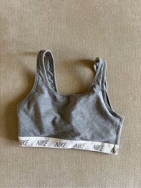 Nike sport bra gray